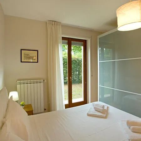 Daire Casa Dei Filati, Cosy Flat With Garden And Parking Close To