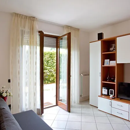 Casa Dei Filati, Cosy Flat With Garden And Parking Close To * Lucca