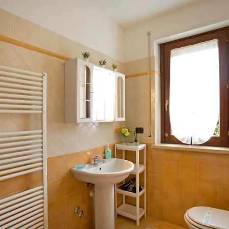 Casa Dei Filati, Cosy Flat With Garden And Parking Close To Daire Lucca